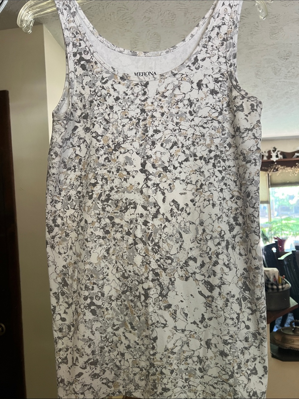 Merona White Marble-Print Sleeveless Tank with Gray and Tan Speckles XXL
